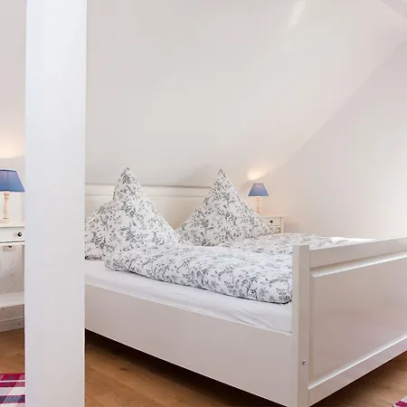 Lillesand Pensjonat 3*